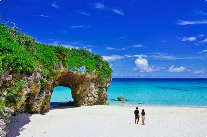 14 bästa stränderna i Okinawa