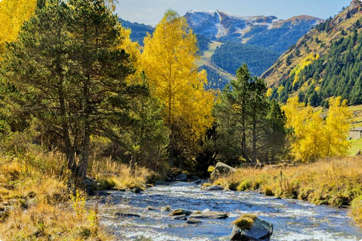 Incles Valley im Herbst