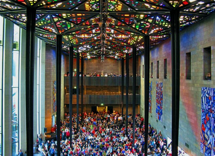 Die Große Halle in der National Gallery of Victoria
