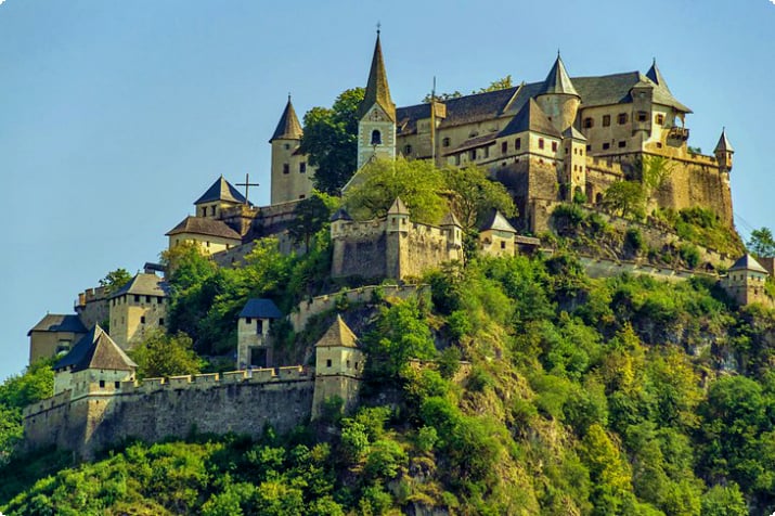 Средневековый замок Хохостервиц
