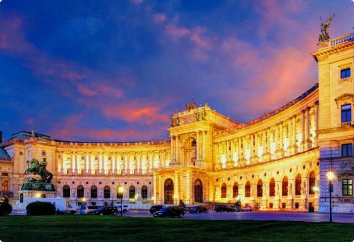 Itävallan kansalliskirjasto Hofburgin palatsissa