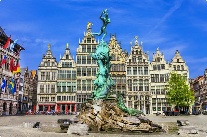 Grand Place (Grote Markt) Antwerpenissä, Belgiassa