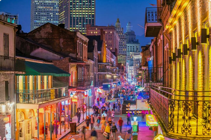 Innenstadt von New Orleans bei Nacht