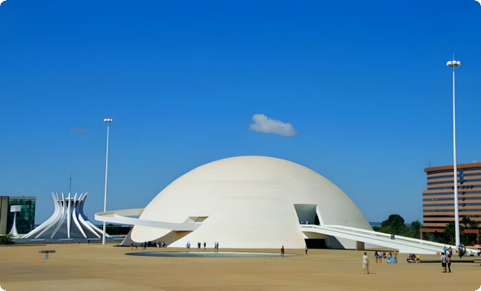 10 самых популярных туристических достопримечательностей в Бразилиа