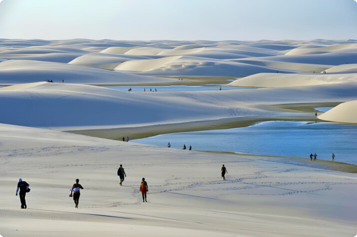 Песчаные дюны в Ленсойс-Мараньенсис