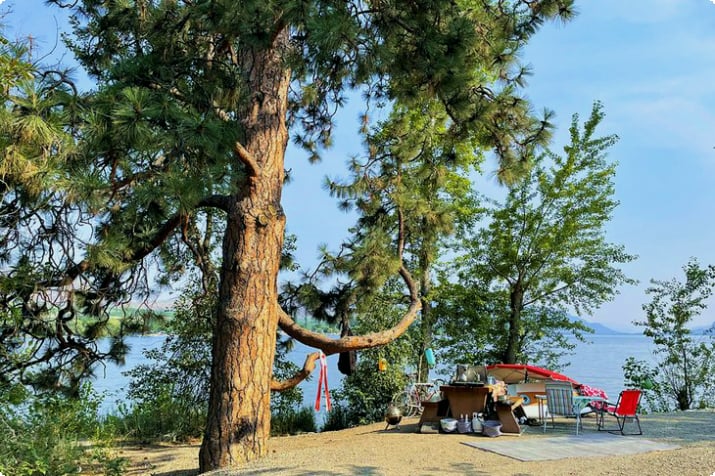 Camping frente al mar en el Parque Provincial Sẁiẁs