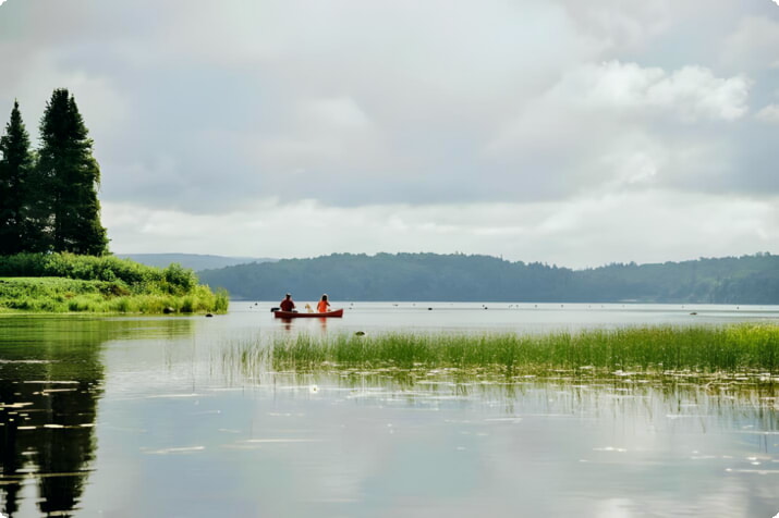 Каноэ у кемпинга Киоск на озере Киошокви