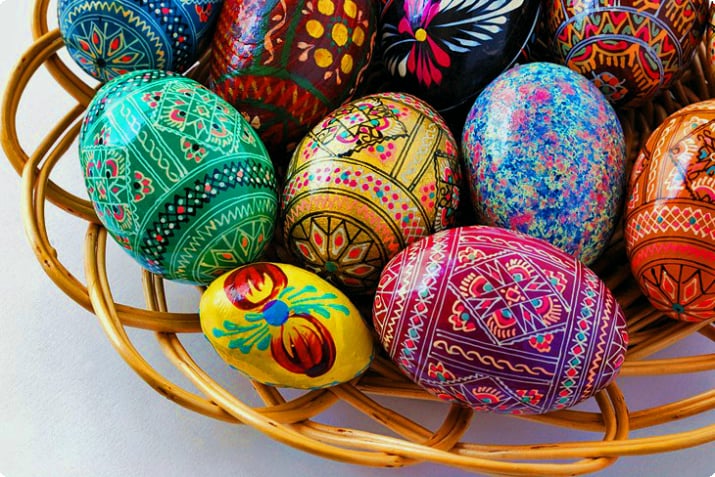 Красочные украинские яйца