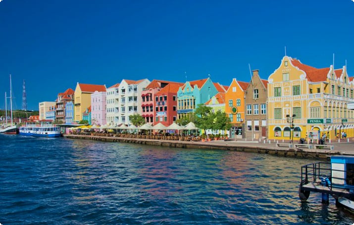 Hollantilaiset rakennukset Willemstadissa, Curacaossa