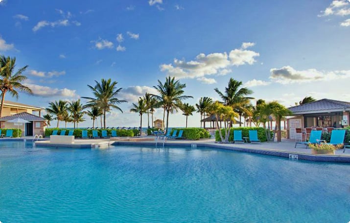 Źródło zdjęcia: Holiday Inn Resort Grand Cayman