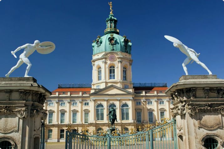 Знакомство с берлинским дворцом Шарлоттенбург