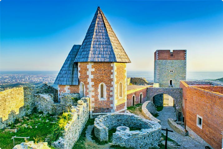 Замок Медведград над Загребом