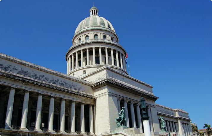 Эль-Капитолио (здание Национального Капитолия)
