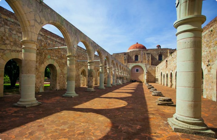 Das Kloster Santiago Apóstol