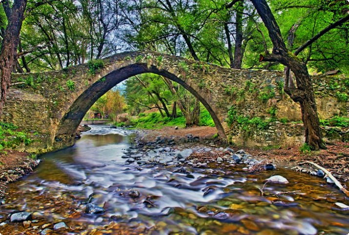 Мост Целефос