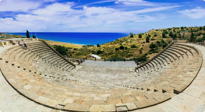 Antik Kourion'un tiyatrosu