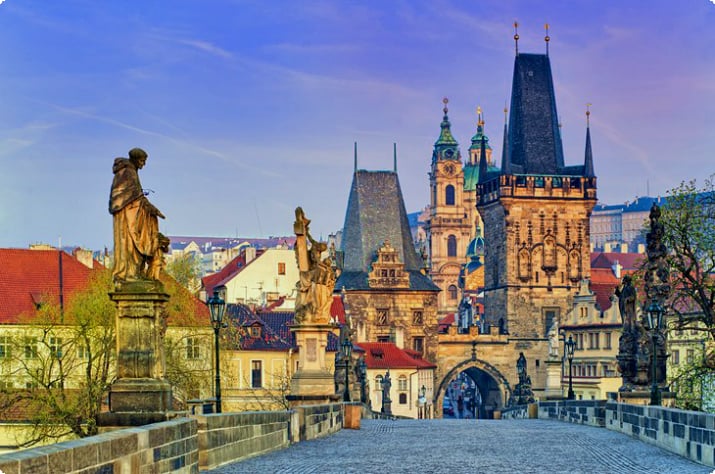 18 самых популярных туристических достопримечательностей в Чешской Республике