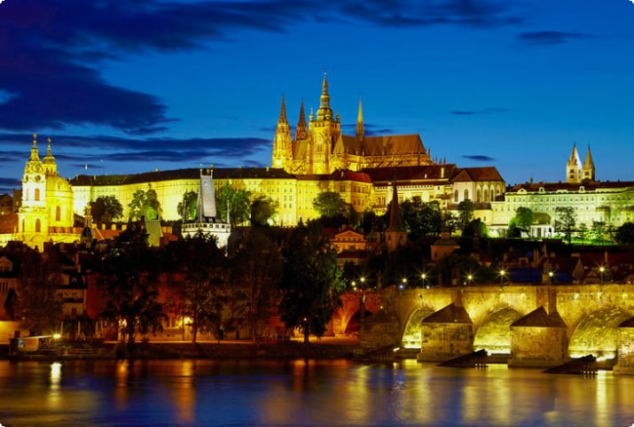 Besuch der Prager Burg: 9 Top-Attraktionen, Tipps & Touren