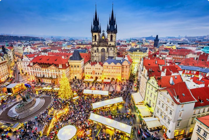 Рождественская ярмарка в Праге на Староместской площади