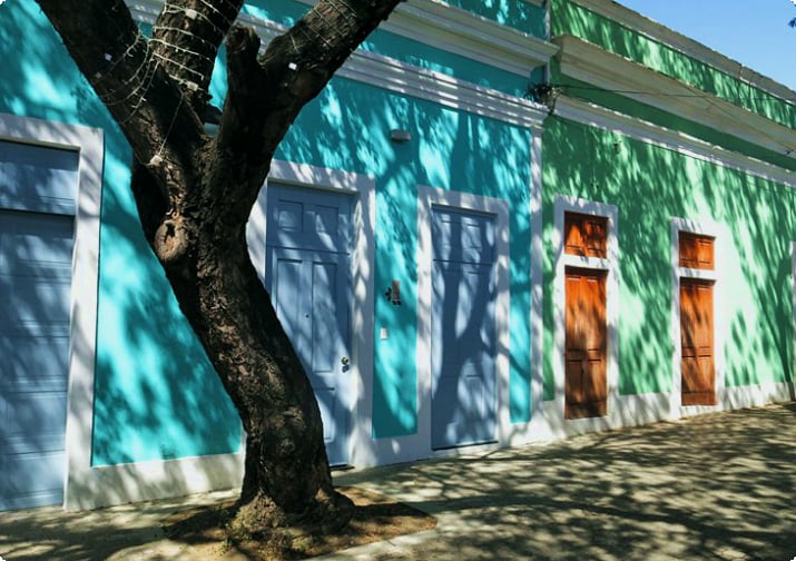 Värikkäät rakennukset Callejón Macorísissa