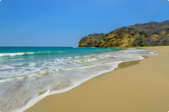 Mahalilla Ulusal Parkı'ndaki Los Frailes plajı, Ekvador