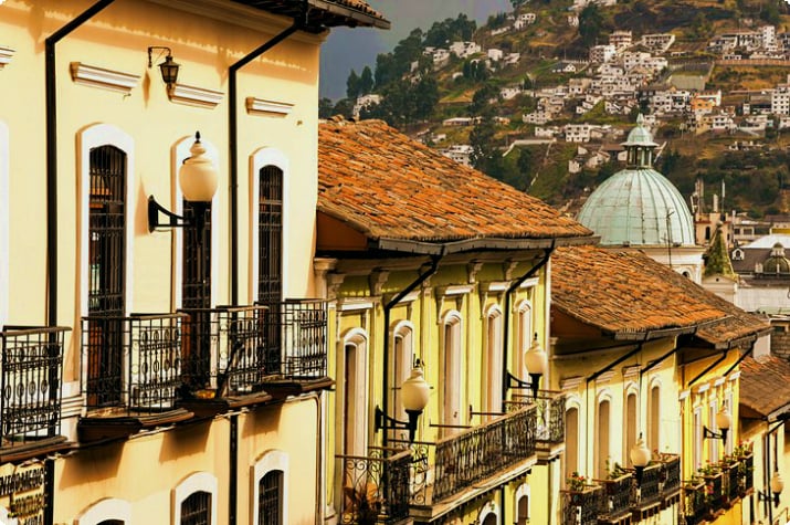 Quito: Ecuadorin historiallinen Andien pääkaupunki