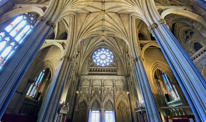 Интерьер Бристольского собора
