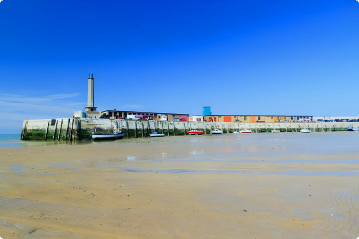 Low tide at Margate Harbour Arm Beach