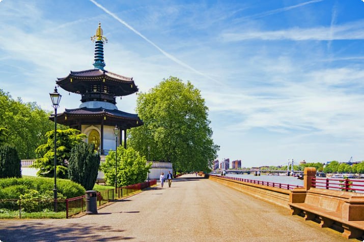 Londra Barış Pagodası, Battersea Parkı