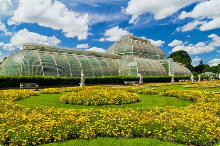Kew Gardens w piękny letni dzień