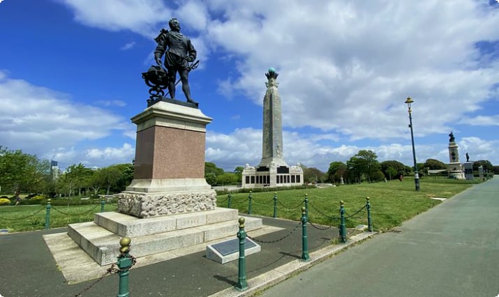 Sir-Francis-Drake-Statue am Armada-Denkmal