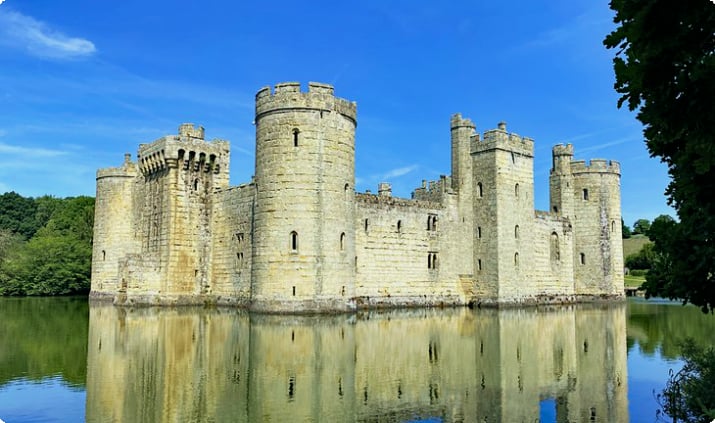 12 замков с самым высоким рейтингом в Англии