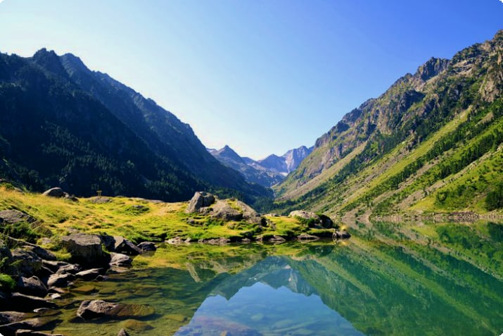 Озеро Гауб и гора Виньемале