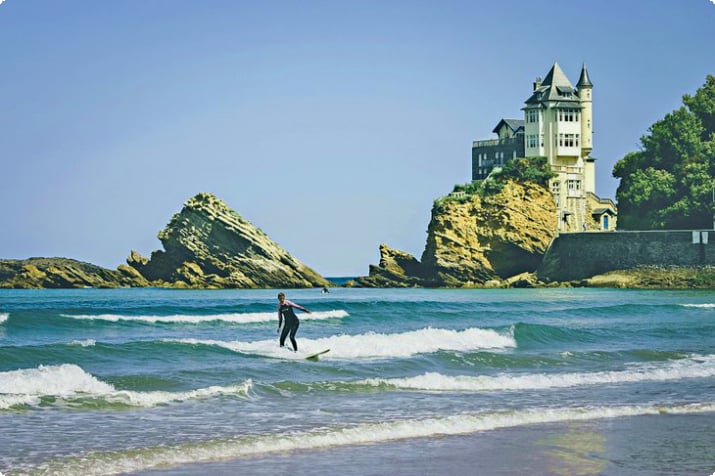 Surfen an der Côte des Basques in Biarritz