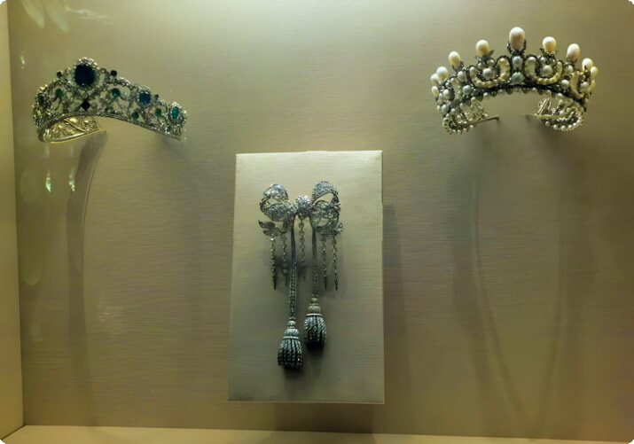 Драгоценности французской короны (Галерея д'Аполлон)
