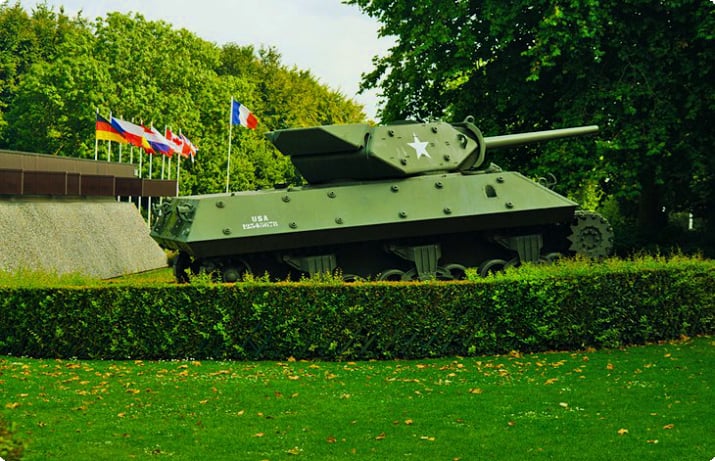 Мемориальный музей битвы за Нормандию, Байе