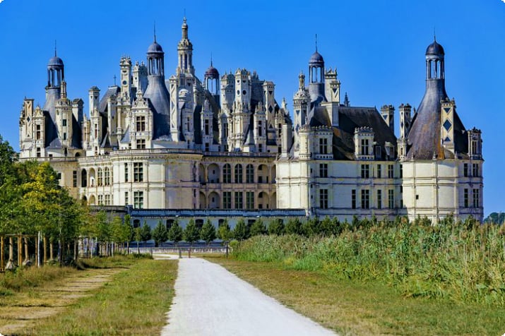Von Paris ins Loiretal: 4 beste Anreisemöglichkeiten