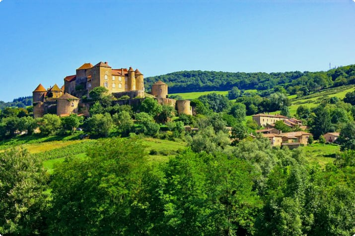 Umweg auf dem Weg von Paris nach Saint-Tropez: Region Burgund, Schloss bei Cluny