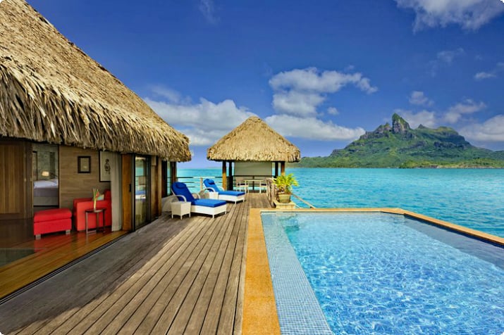 Kuvan lähde: St. Regis Bora Bora Resort