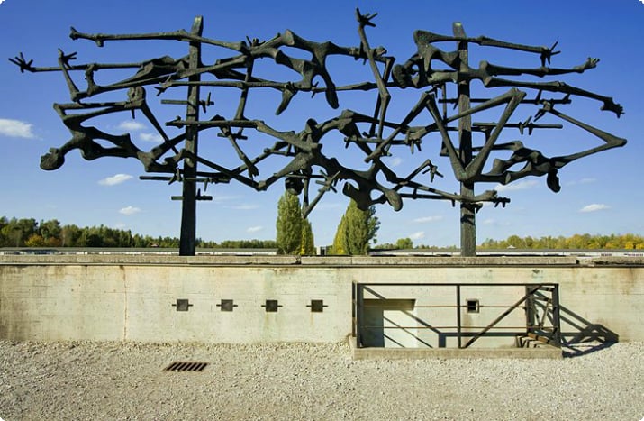 Мемориальный комплекс концентрационного лагеря Дахау