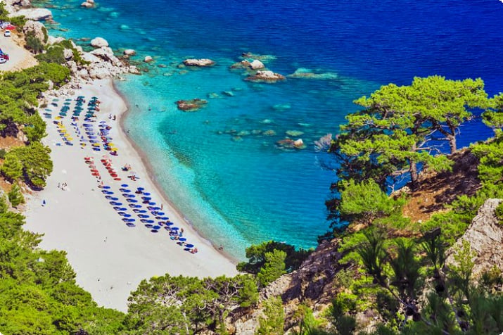 Kárpathos Adası'ndaki Apella Plajı