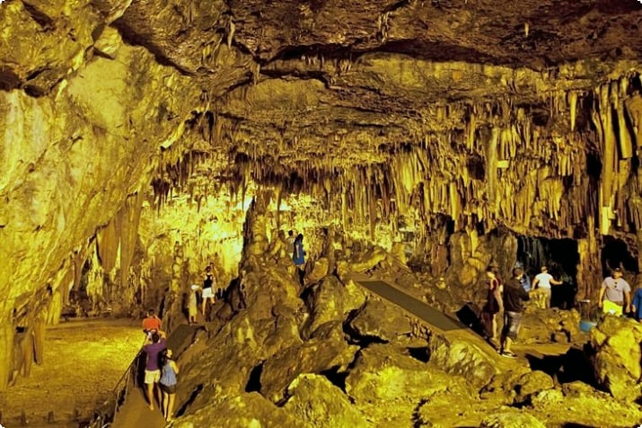 Пещера Дронгарати