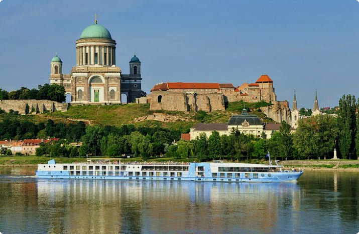 22 самых популярных однодневных поездки из Будапешта