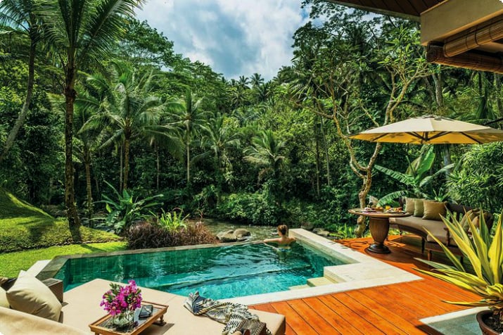 Источник фото: Курорт Four Seasons Bali в Саянах