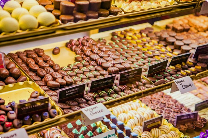 Шоколад для продажи на английском рынке, Корк