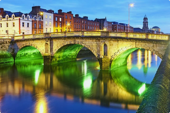 Мост отца Матфея в Дублине