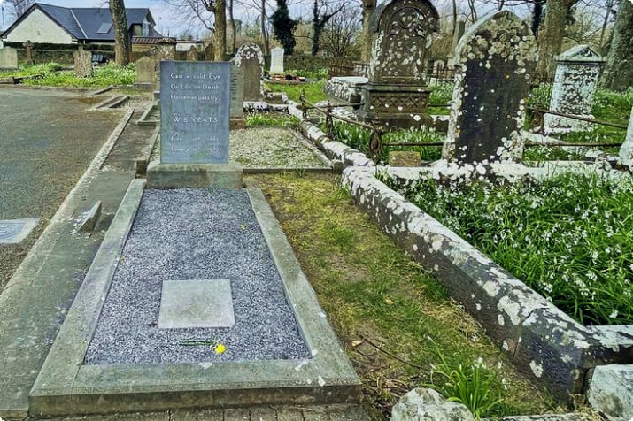 La tomba di Yeats