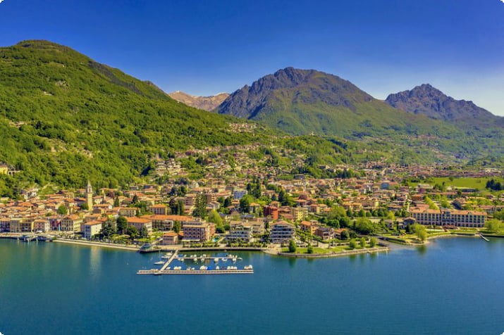 Flygfoto över Porlezza, Luganosjön