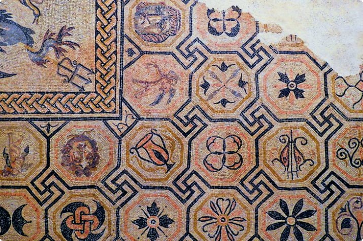 Mosaicos no Civici Musei d'Arte e Storia Santa Giulia