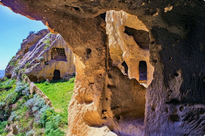 Villaggio Bizantino'daki mağara evler